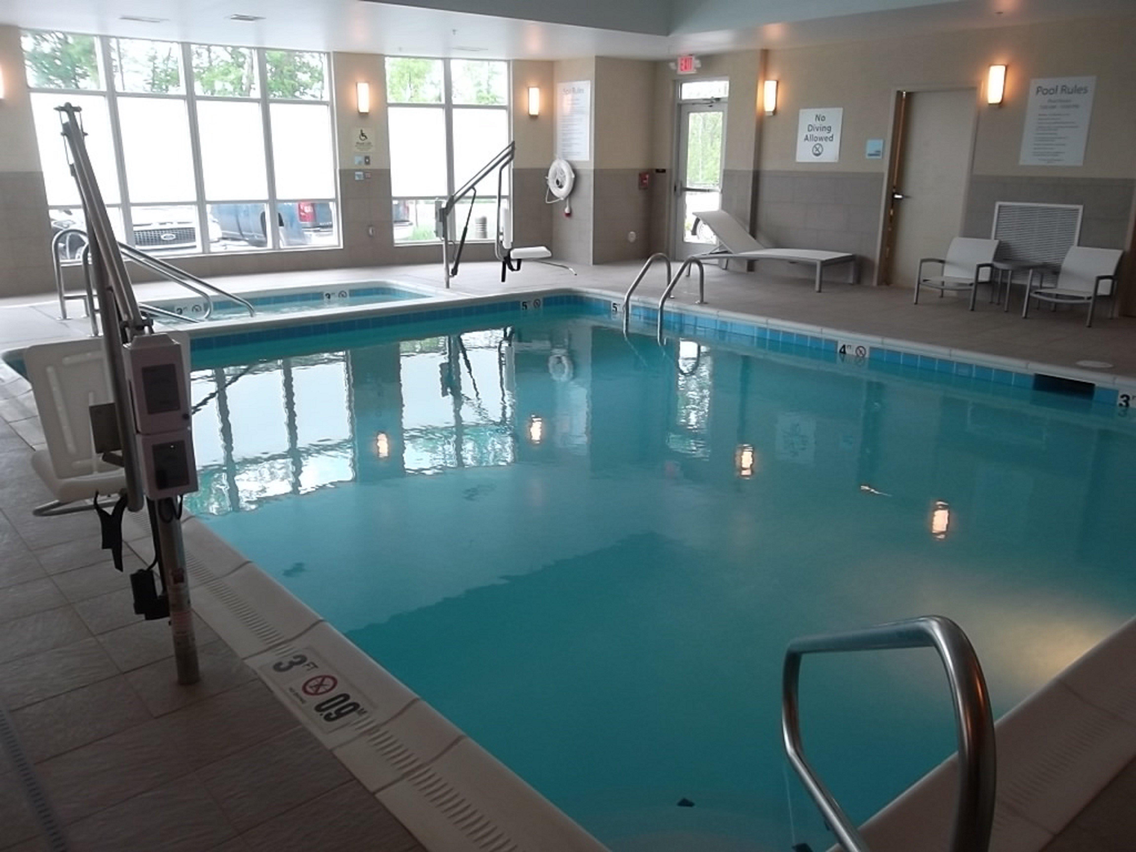 Holiday Inn Express & Suites Columbus - Easton Area By Ihg Gahanna Екстер'єр фото