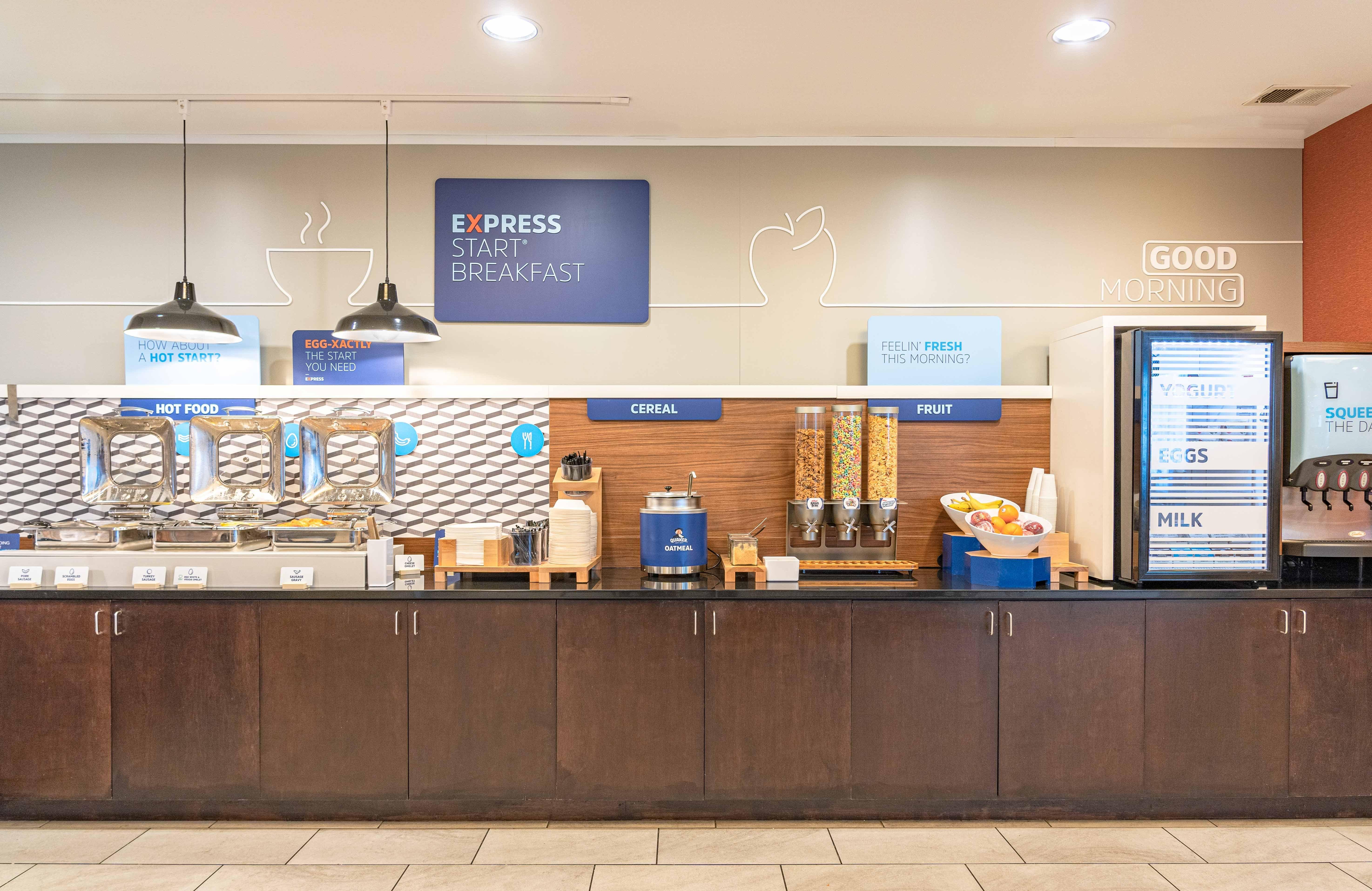 Holiday Inn Express & Suites Columbus - Easton Area By Ihg Gahanna Екстер'єр фото